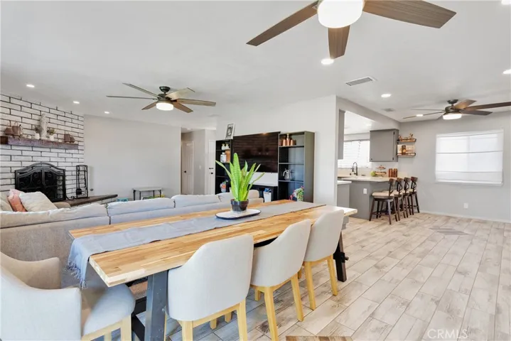 15445 Dale Evans, Apple Valley, California 92307