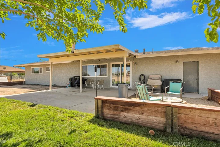 15445 Dale Evans, Apple Valley, California 92307