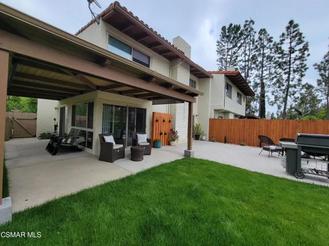 534 Knollview Ln Backyard 5