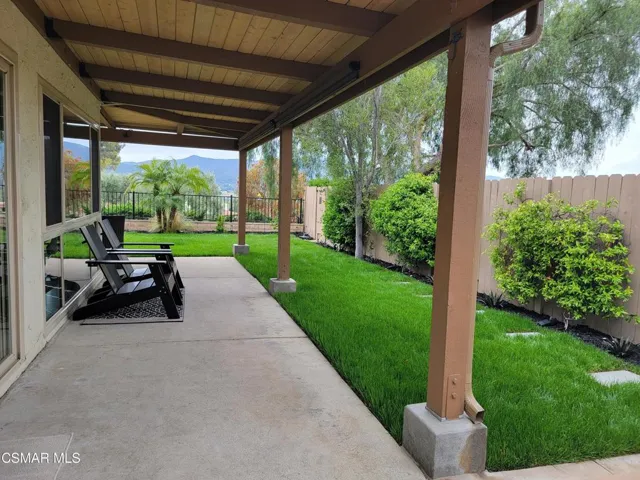 534 Knollview Ln Sideyard 2