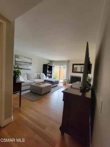 534 Knollview Ln Living Room 0