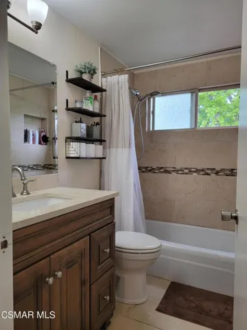 534 Knollview Ln Bathroom #2 1