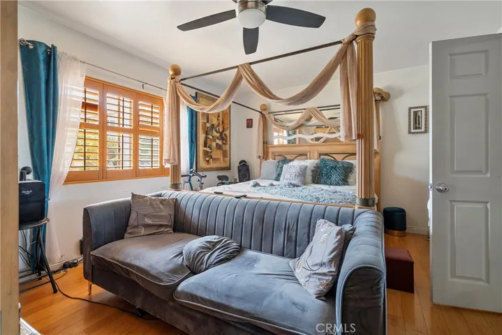 3509 Gale Avenue, Long Beach, California 90810