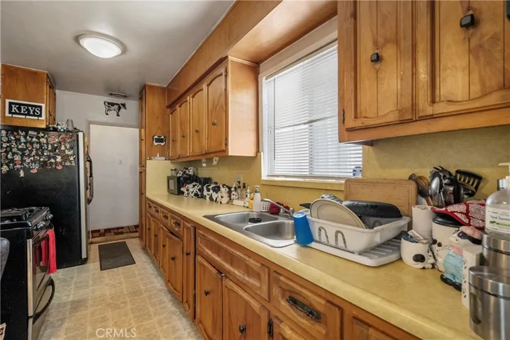 3509 Gale Avenue, Long Beach, California 90810
