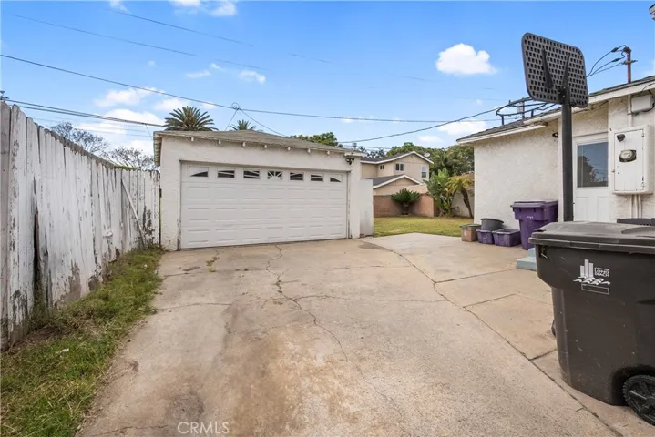 3509 Gale Avenue, Long Beach, California 90810