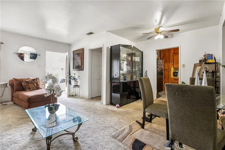 3509 Gale Avenue, Long Beach, California 90810