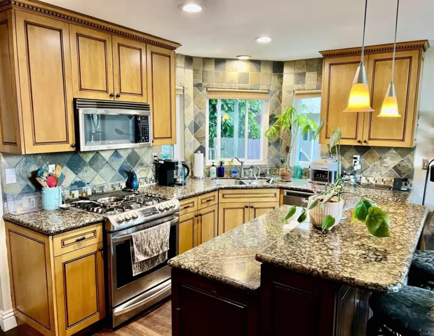1833 Blackhawk Avenue, Oceanside, California 92056