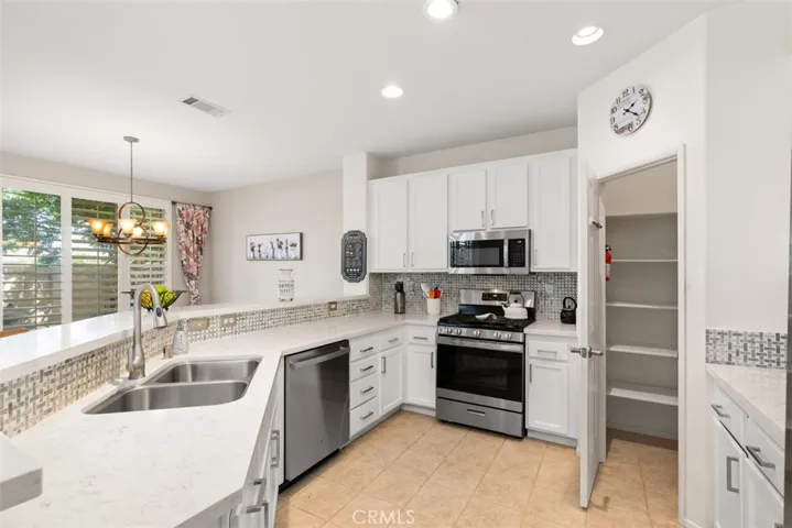 29128 Paradise Canyon Drive, Menifee, California 92584