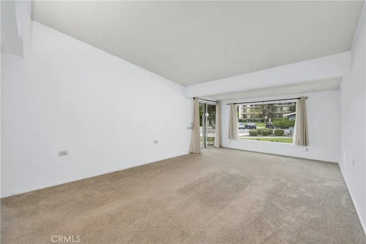 13631 Annandale Drive 5g, Seal Beach, California 90740
