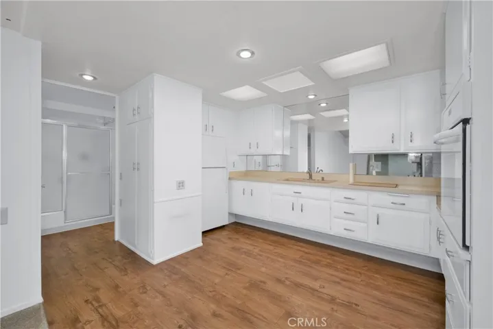 13631 Annandale Drive 5g, Seal Beach, California 90740