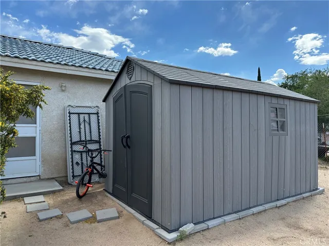 14656 Mojave Street, Hesperia, California 92345