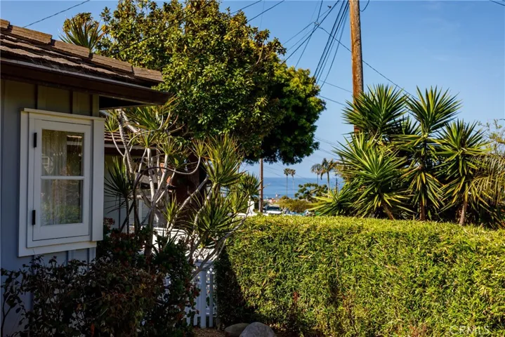 1215 Brangwyn Way, Laguna Beach, California 92651