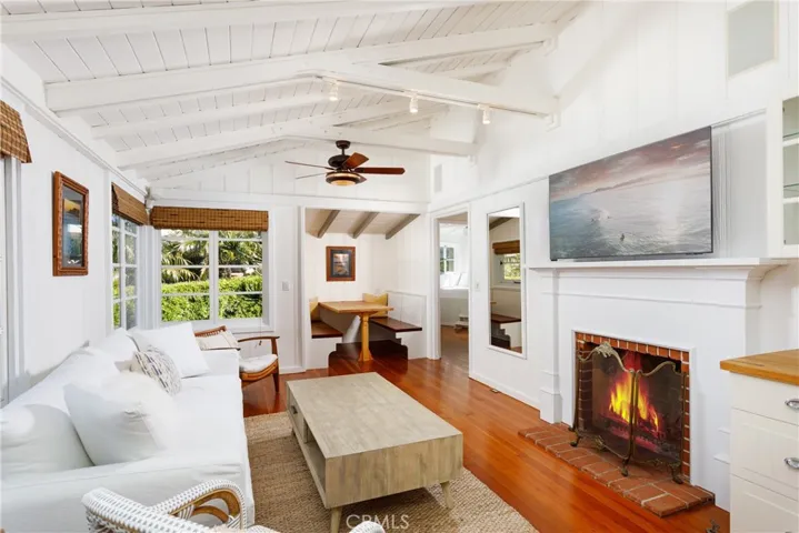 1215 Brangwyn Way, Laguna Beach, California 92651