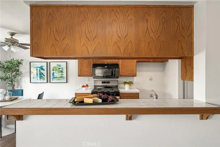 Breakfast bar.