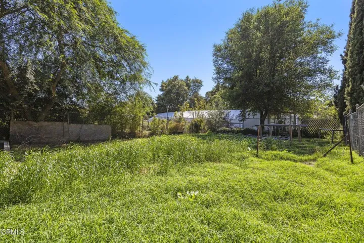 32-web-or-mls-UpmarketMedia_160oak-91
