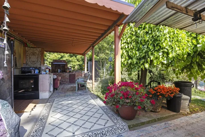 35-web-or-mls-UpmarketMedia_160oak-101