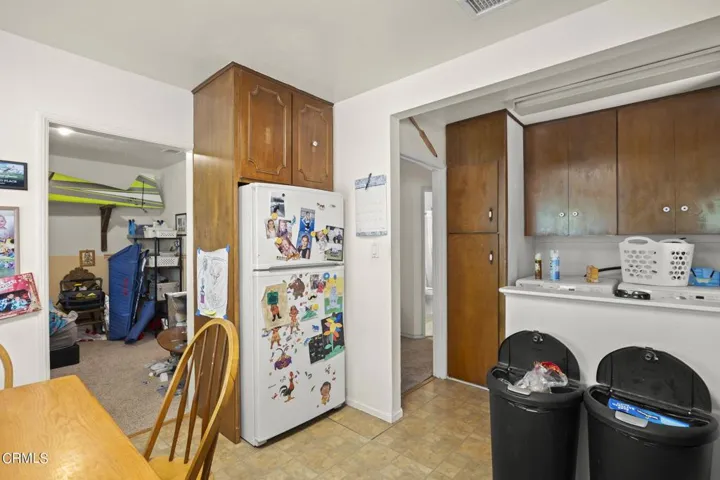 5-web-or-mls-UpmarketMedia_160oak-33