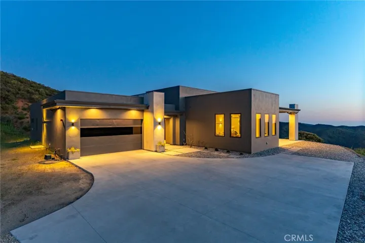 14141 Hartzell Court, Atascadero, California 93422