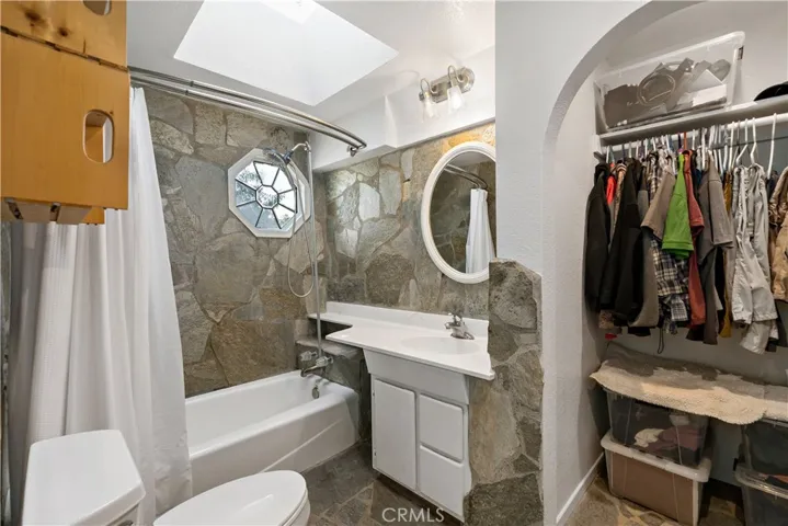 Second Master Bedroom Bathroom