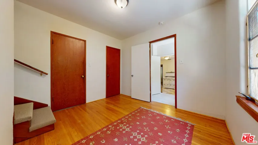 1344 Londonderry Place, Los Angeles, California 90069