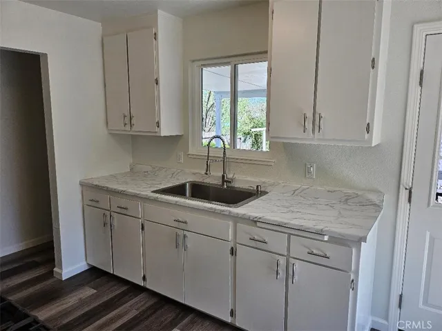 1471 2nd, Corning, California 96007