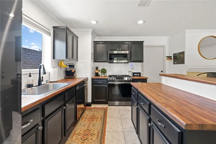 29435 Falling Leaf Drive, Lake Elsinore, California 92530