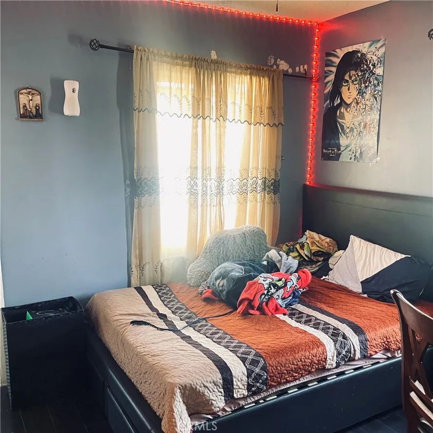 9430 Parmelee Avenue, Los Angeles, California 90002 home-pic-8