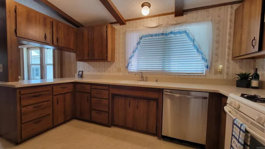 9255 Magnolia 320, Santee, California 92071