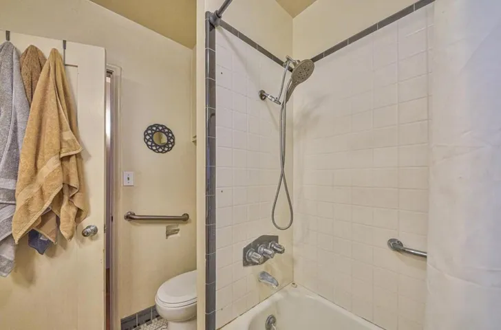 339 Central Avenue, Salinas, California 93901