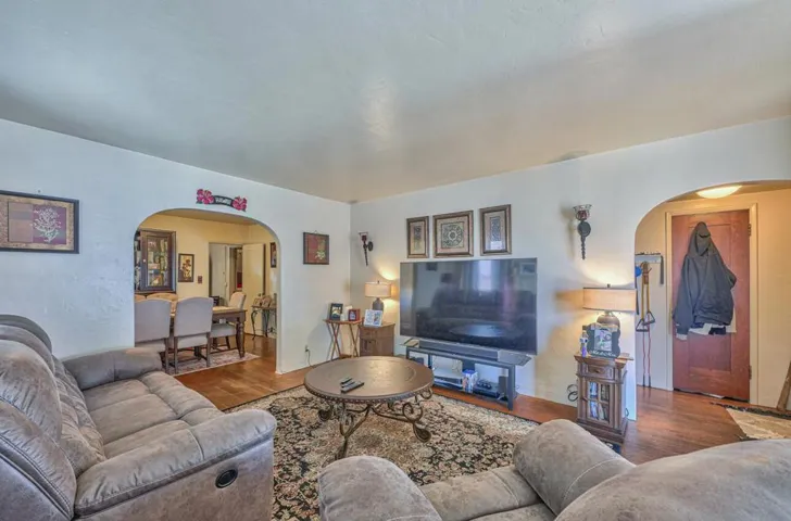 339 Central Avenue, Salinas, California 93901