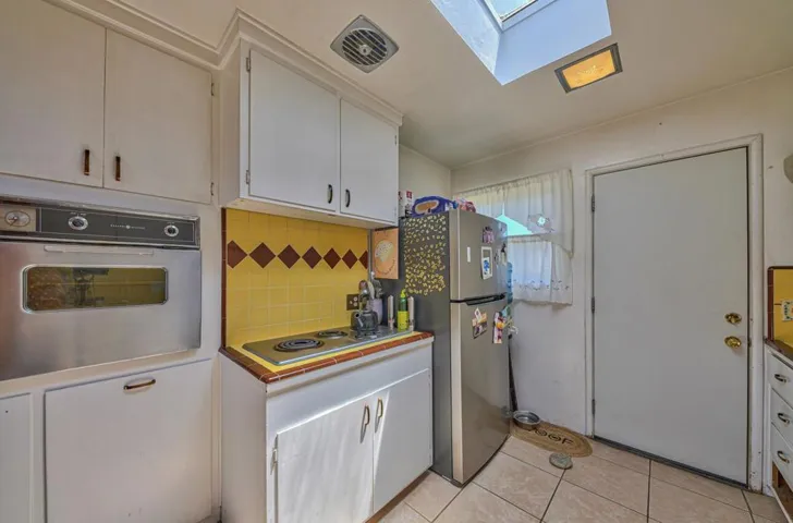 339 Central Avenue, Salinas, California 93901