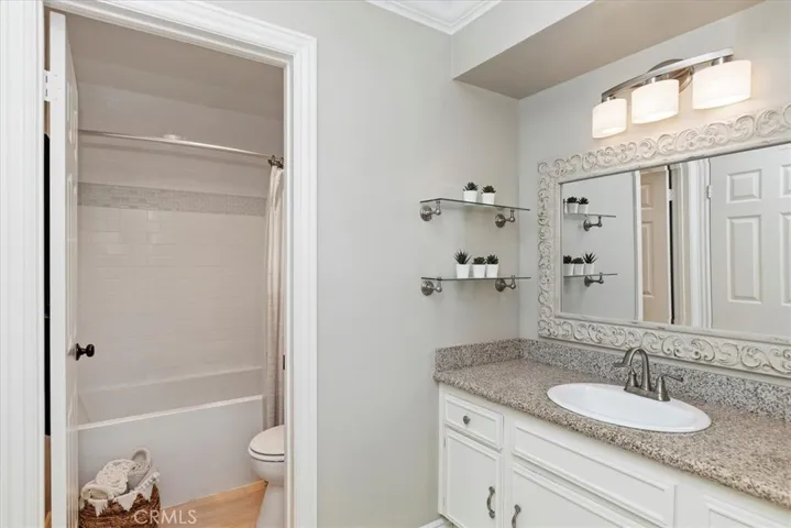 22135 Caminito Laureles 110, Laguna Hills, California 92653