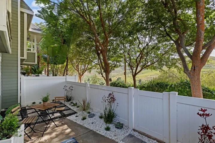 22135 Caminito Laureles 110, Laguna Hills, California 92653