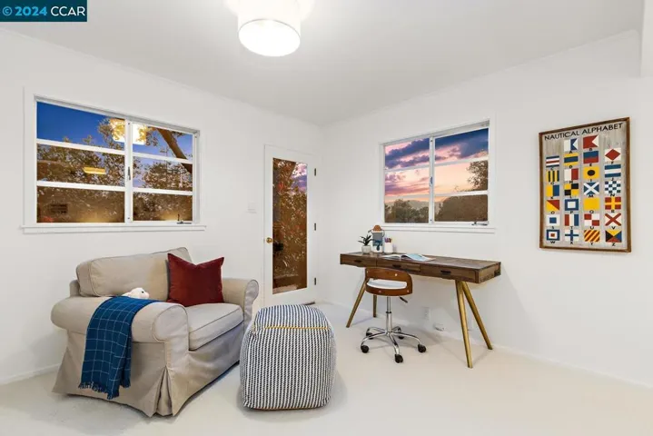 50 La Campana, Orinda, California 94563