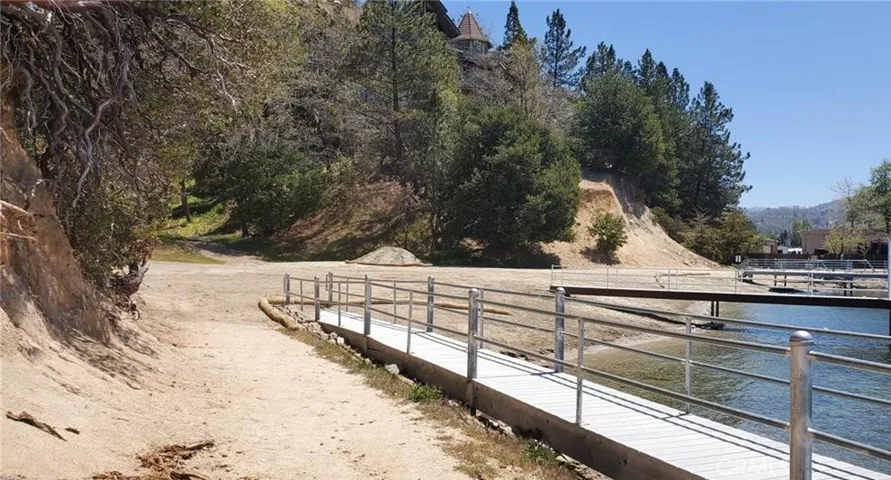 0 Nsm 2 Slip 3 – Peninsula Park, Lake Arrowhead, California 92352