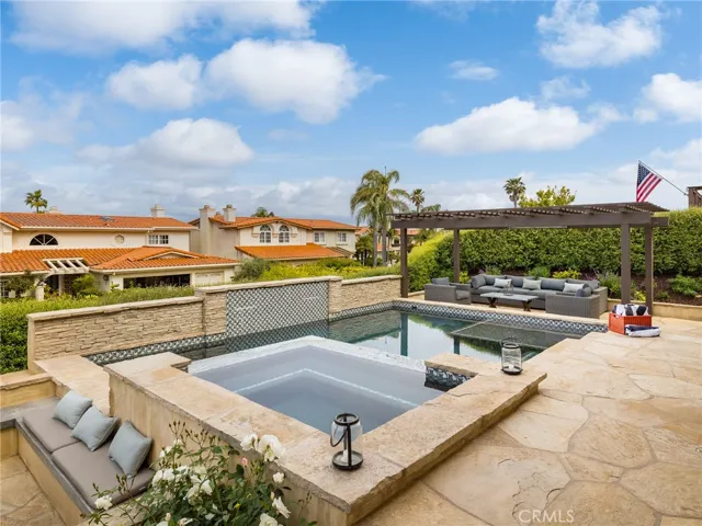 2 Avenida De Camelia 76, Rancho Palos Verdes, California 90275
