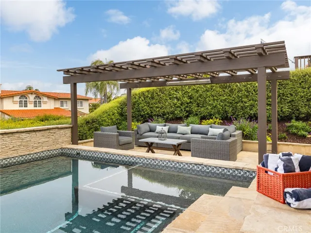 2 Avenida De Camelia 76, Rancho Palos Verdes, California 90275