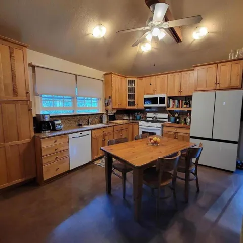 10282 California Drive, Ben Lomond, California 95005