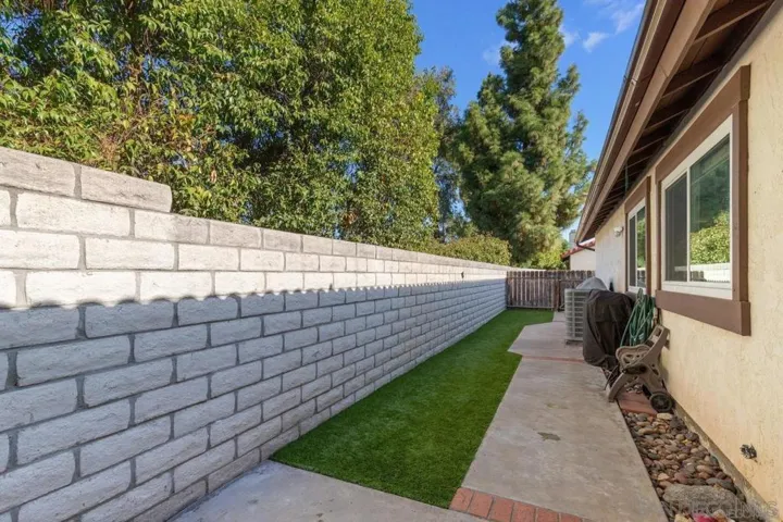 1467 Sundance Way, San Diego, California 92057
