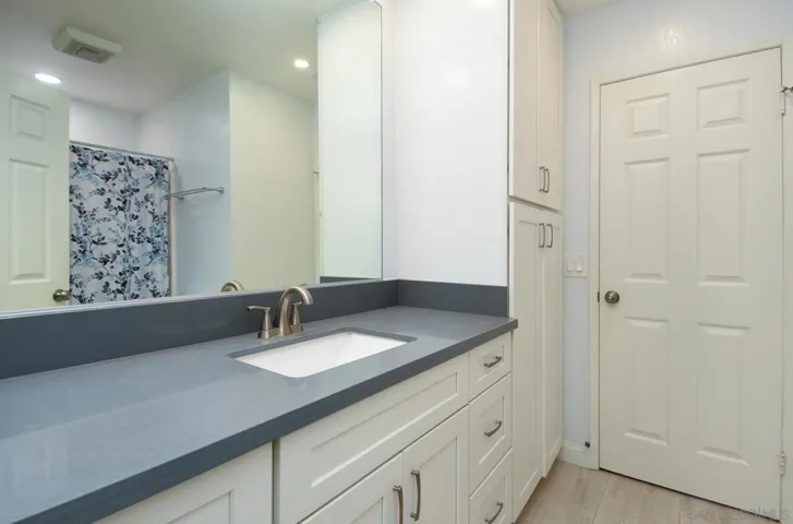 Bathroom #2