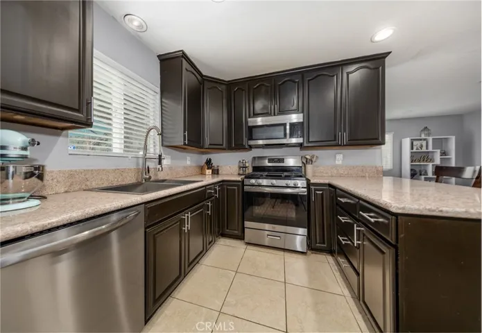 865 N Dearborn Street, Redlands, California 92374