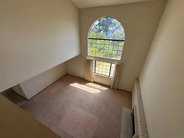 9830 Lyncarol Dr, La Mesa, California 91941