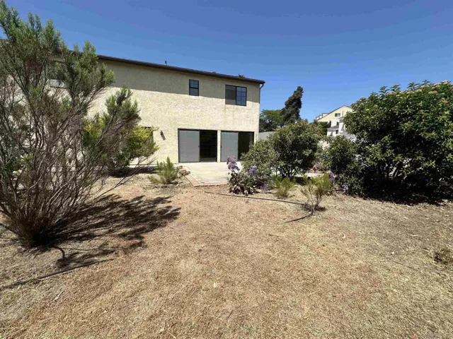 9830 Lyncarol Dr, La Mesa, California 91941