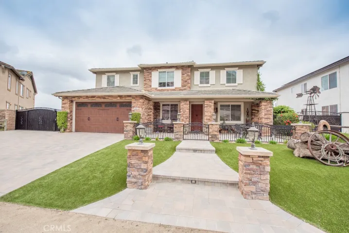 3884 Mount Shasta Place, Norco, California 92860