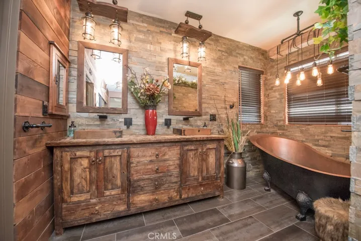 3884 Mount Shasta Place, Norco, California 92860