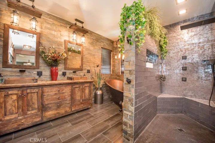 3884 Mount Shasta Place, Norco, California 92860