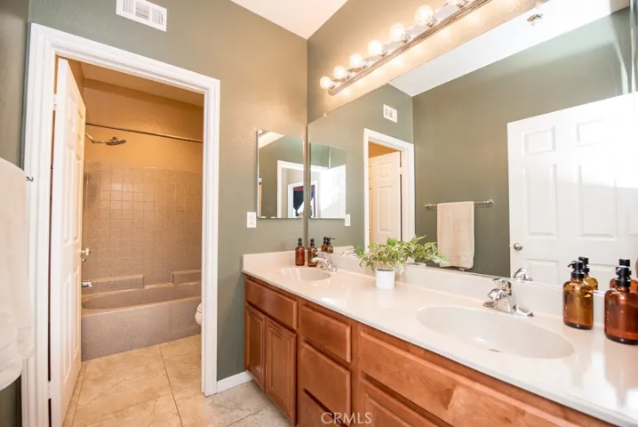 3884 Mount Shasta Place, Norco, California 92860