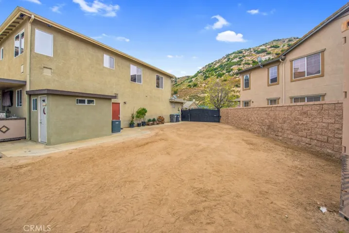 3884 Mount Shasta Place, Norco, California 92860