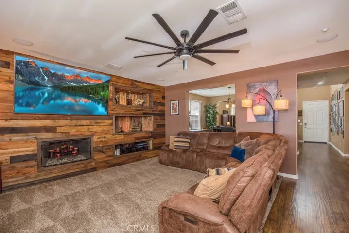3884 Mount Shasta Place, Norco, California 92860