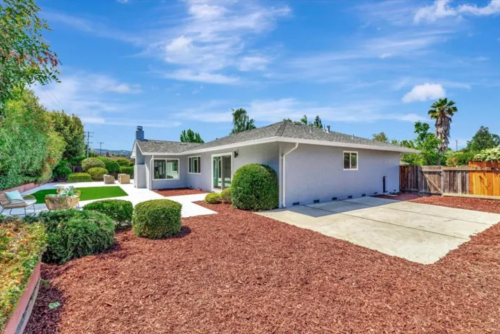 19701 Via Escuela Drive, Saratoga, California 95070